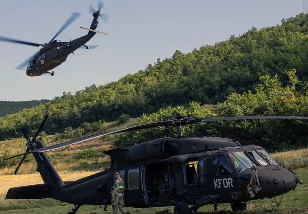 KFOR kryen stërvitje pranë kampit Bondsteel