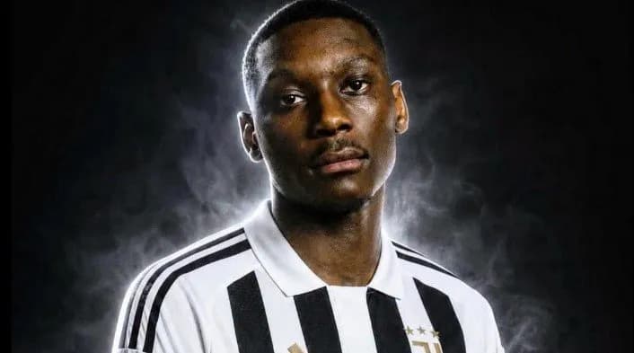 Juventusi finalizon transferimin e Kolo Muait