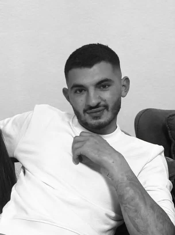 Ky është i riu që vdiq sot në vendin e punës