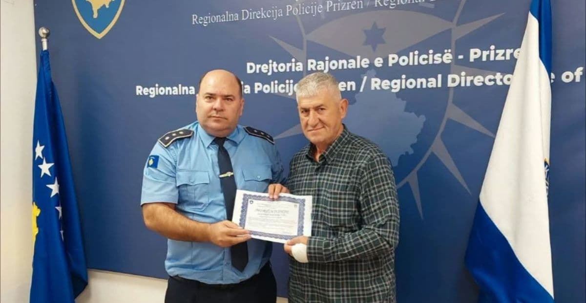 I ndahet mirënjohje policit Vehap Morina, për ndërhyrjen e guximshme gjatë përleshjes në Prizren ku mbet i plagosur