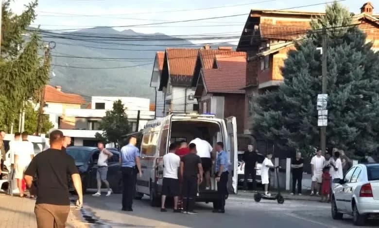 Vetaksident në Suharekë, ambulanca në vendngjarje