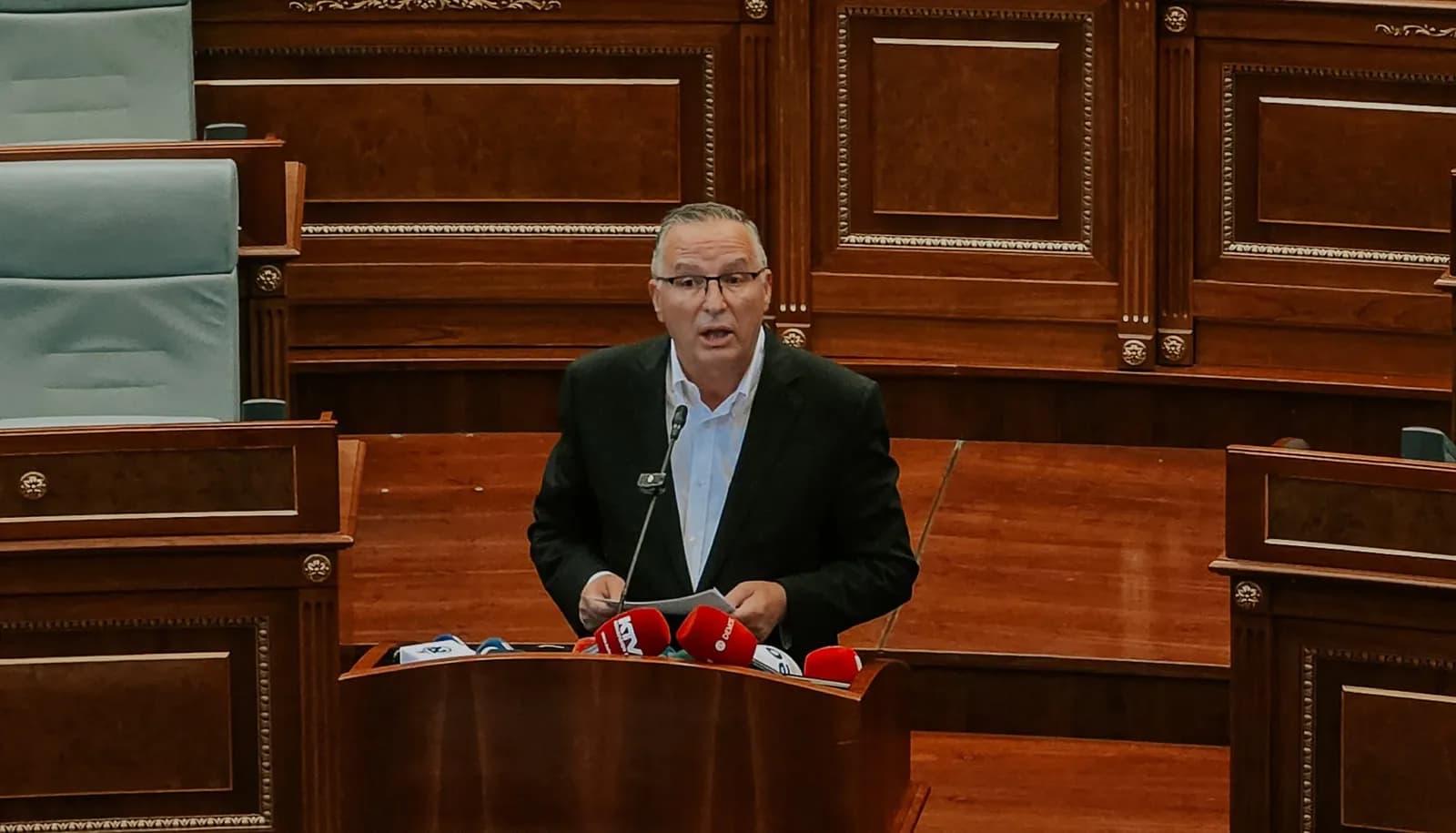 Hamza: Kurti, Haxhiu dhe Dehari qëllimisht shkelën Kushtetutën, jemi në krizë institucionale