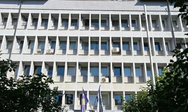 Policia në Ferizaj shpëton një person nga një situatë e rrezikshme