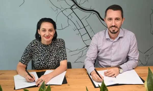 Pacolli nënshkruan memorandum për banim social edhe me Kamenicën, ndahen 500 mijë euro