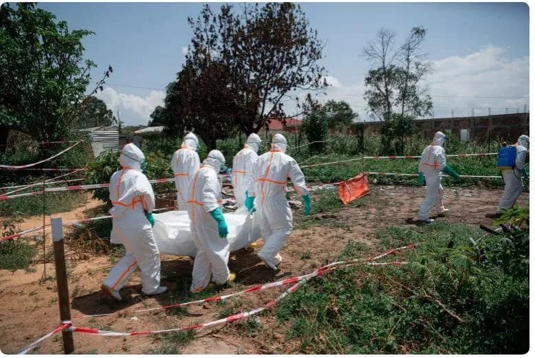 Ebola përhapet me shpejtësi, mbi 2 500 viktima në Kongo