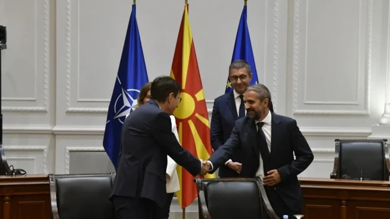 Maqedonia e Veriut dhe Serbia nënshkruan marrëveshje për interkonektor të gazit