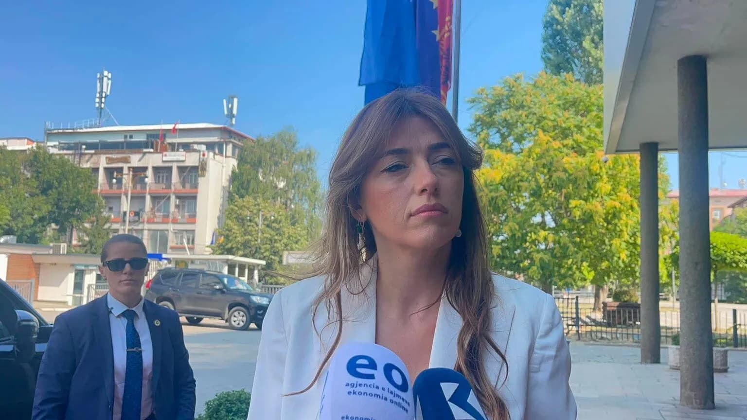 Haxhiu: Kushdo që mendon se po shkelet Kushtetuta, le t’i drejtohet Gjykatës Kushtetuese