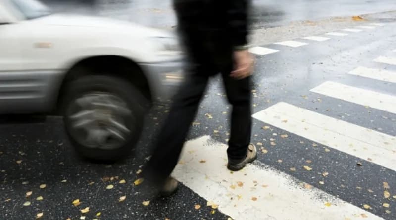Këmbësori goditet për vdekje nga dy vetura në Llabjan të Novobërdës