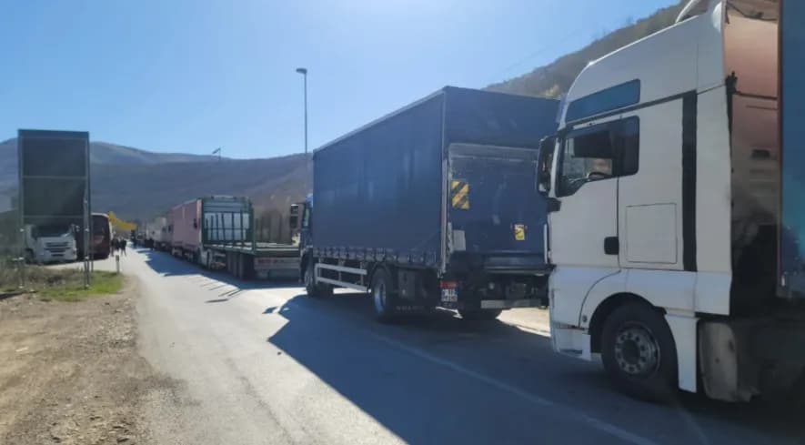 Nesër s’do të ketë kufizime për kamionët mbi 20 tonë