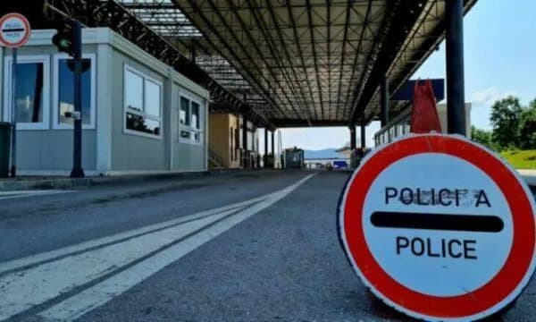 Kufijtë e Kosovës të qetë, vetëm pak minuta pritje