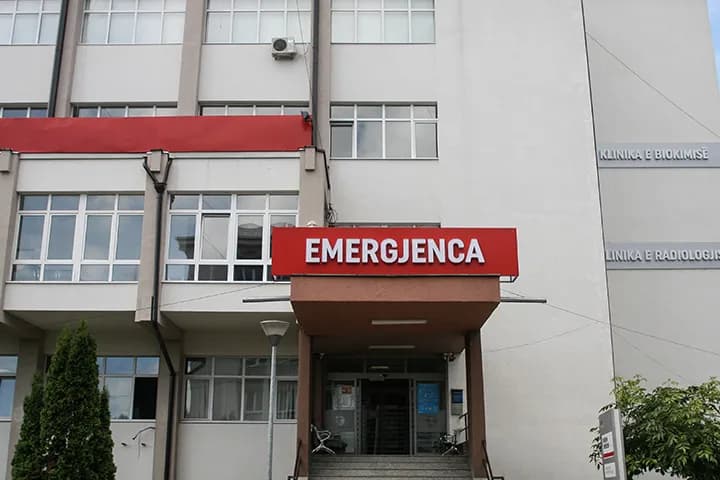 331 shërbime emergjente në QKUK gjatë 24 orëve të fundit, 25 persona u lënduan në aksidente