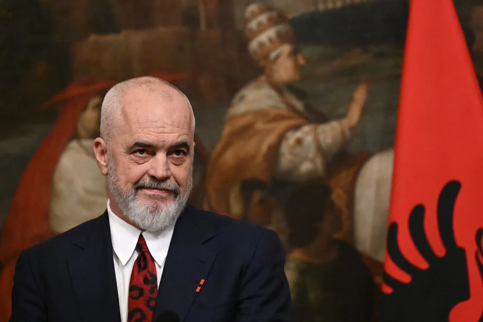 Edi Rama publikon një video pas përfundimit të Marshit për UÇK’në: Liria ka emër