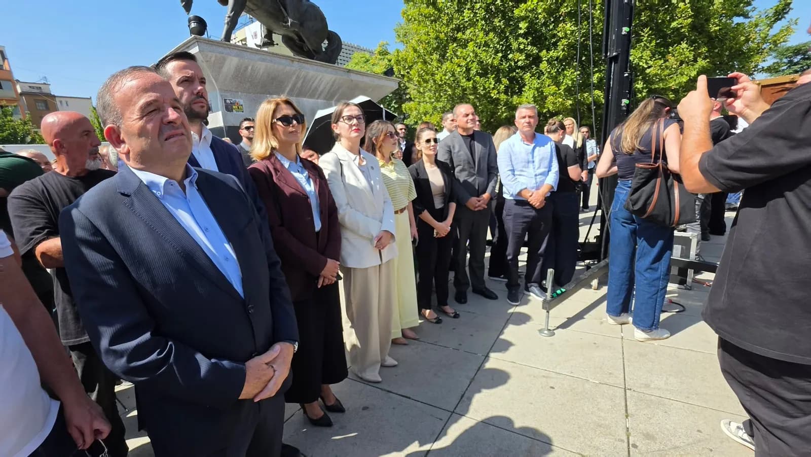 Deputetë të PDK-së dhe Aleancës i bashkohen protestës së komunave