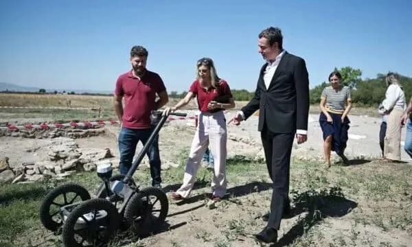 Kurti ndan pak kohë për arkeologji, viziton punimet në parkun e Ulpianës