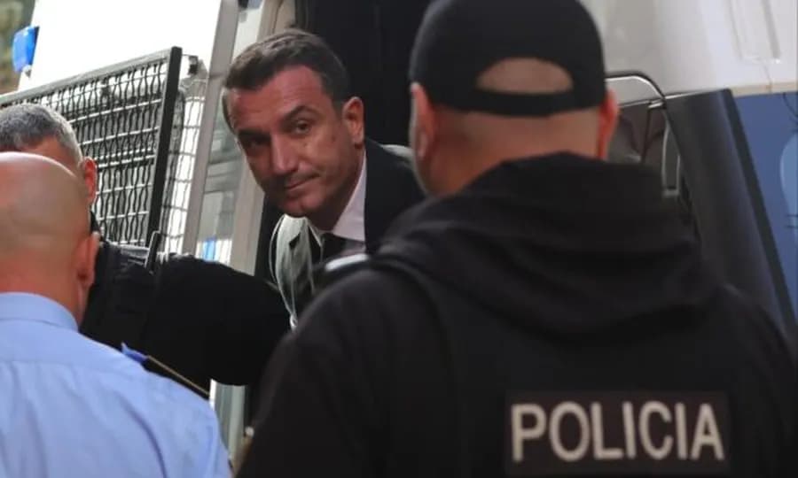 Vendos Gjykata e Lartë në Tiranë: Erion Veliaj mbetet në burg