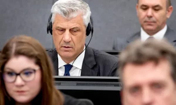 AP: Thaçi, i mbështeturi nga perëndimorët për ta çuar Kosovën drejt pavarësisë, mëson sot fatin e tij