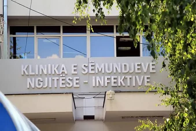 Katër infektologë të rinj nisin punën në Klinikën Infektive të QKUK-së