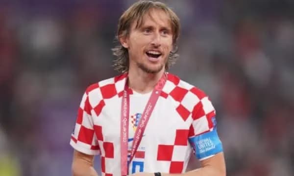 Luka Modric vendos për të ardhmen e tij!