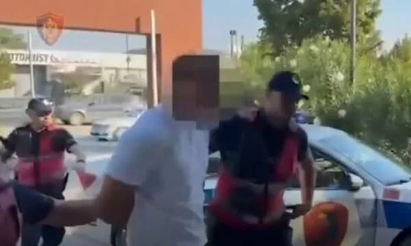 Përveç Jozit, u arrestua edhe shoku i tij – në kërkim dy të tjerë
