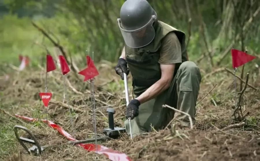 Njësiti i deminimit e largon një mjet të dyshimtë në Prizren