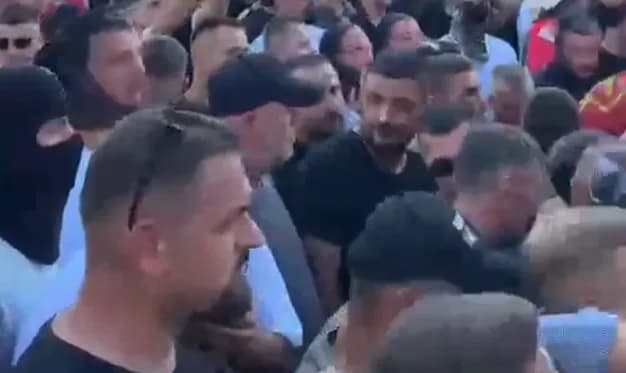 Eskalon protesta edhe te Qeveria