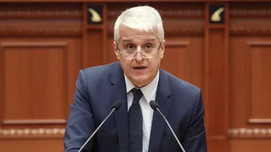 Ish-kryeministri shqiptar i rënduar nga dënimi i Thaçit: Hashimi ishte luftëtar, krenar që e kam mik!