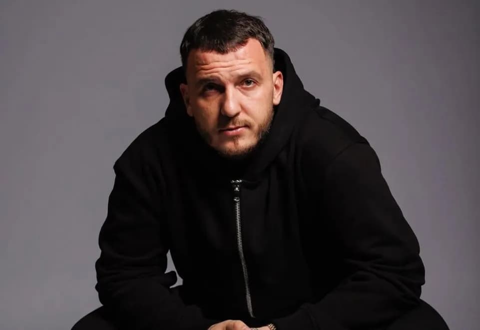 Reagon Mozzik: Pas Marshit dje mu sha nana, gruaja, vajza e krejt fisi…