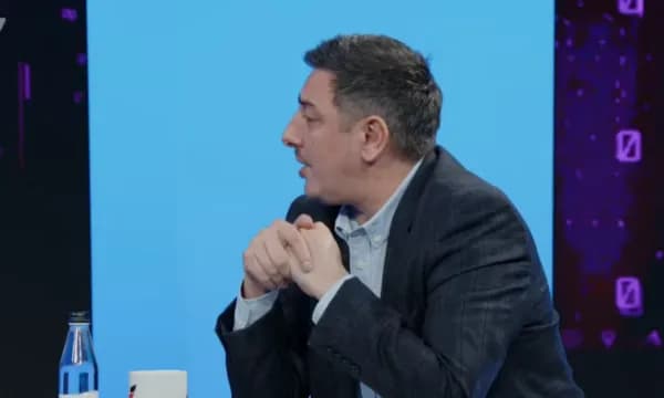 Valon Syla thotë se në zgjedhjet e ardhshme listës së PDK-së mund t’i prijë Hashim Thaçi, Kadri Veseli dhe Jakup Krasniqi