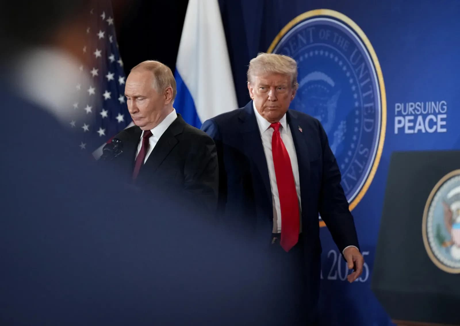 Trump: Rusia do të furnizojë tregun me miliona tonë naftë, çmimet pritet të bien me ritme rekord
