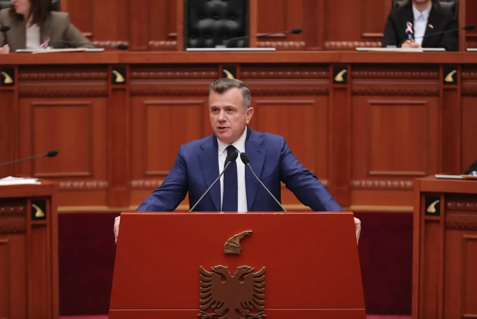 “Flamurin Kuq e Zi të Ismail Qemalit dhe Isa Boletinit, me Edi Ramën do ta vendosim në oborrin e BE-së”