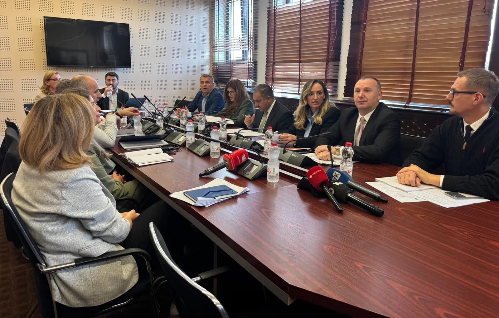 Komisioni për Shëndetësi miraton Projektligjin për ndryshimin dhe plotësimin e ligjit për ndarjet buxhetore për vitin 2026