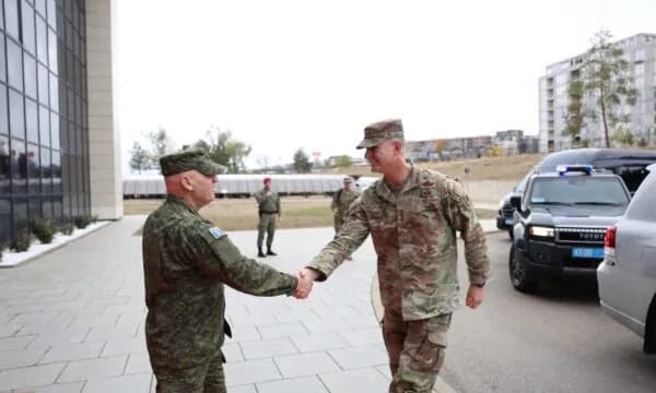Vizita e komandantit të NATO’s për Evropë, FSK jep detaje se çfarë u diskutua gjatë takimeve me Jasharin dhe Maqedoncin