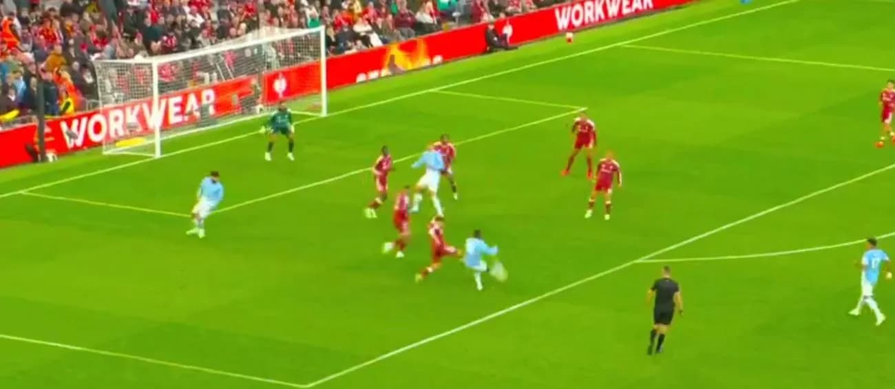 Çfarë lojtari, Jeremy Doku shënon supergol ndaj Liverpoolit