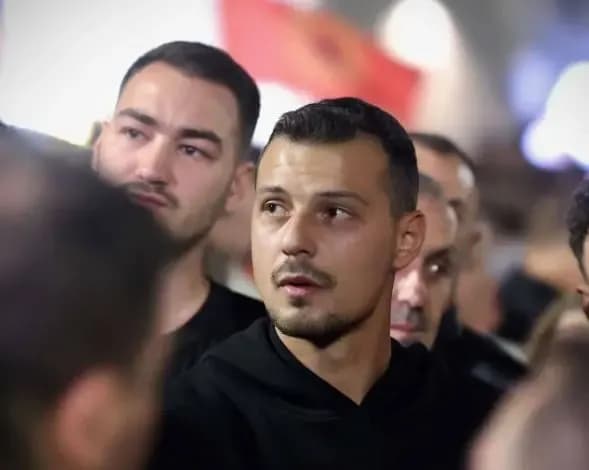 Rasti në Pejë, Endrit Thaçi mbështet protestën për gratë