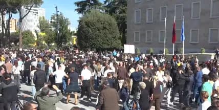 Studentët paralajmërojnë protestë të shtunën para Kryeministrisë