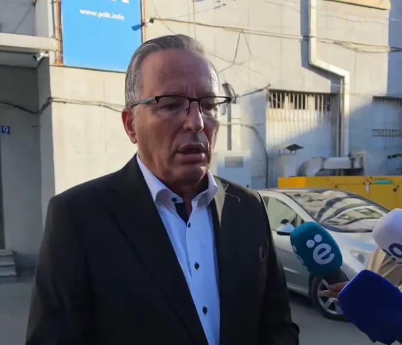 Hamza përfundon takimin në PDK: Ligji duhet me u aprovu, po shkoj në takim te Kurti