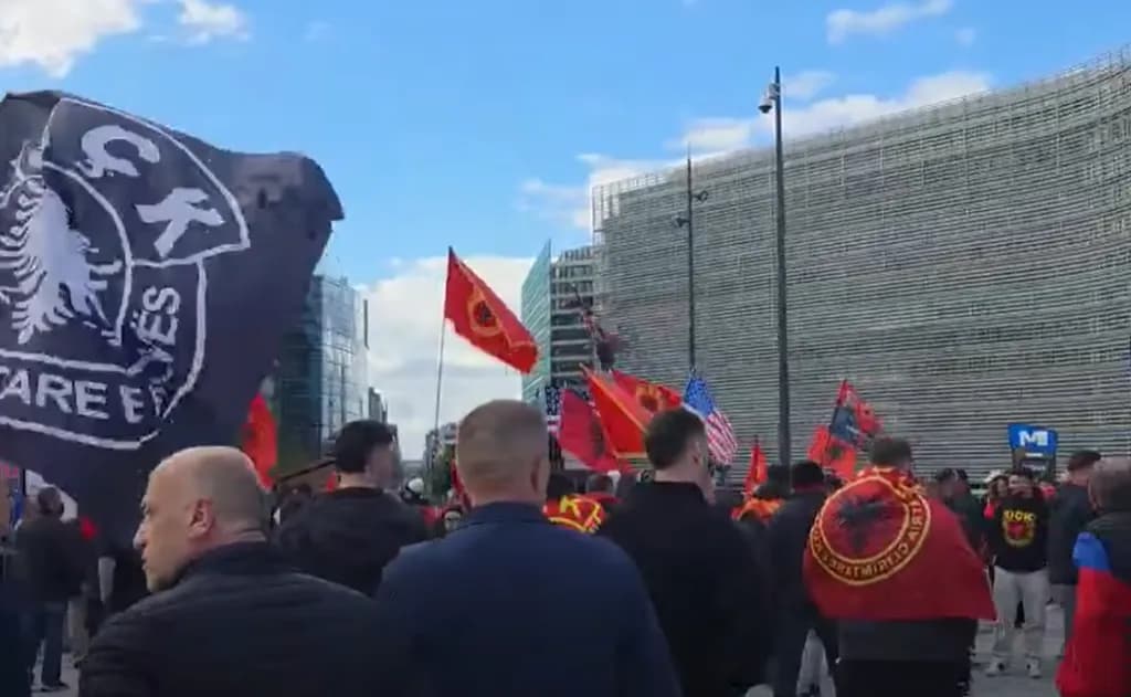 Nis protesta në Bruksel, kërkohet drejtësi për çlirimtarët