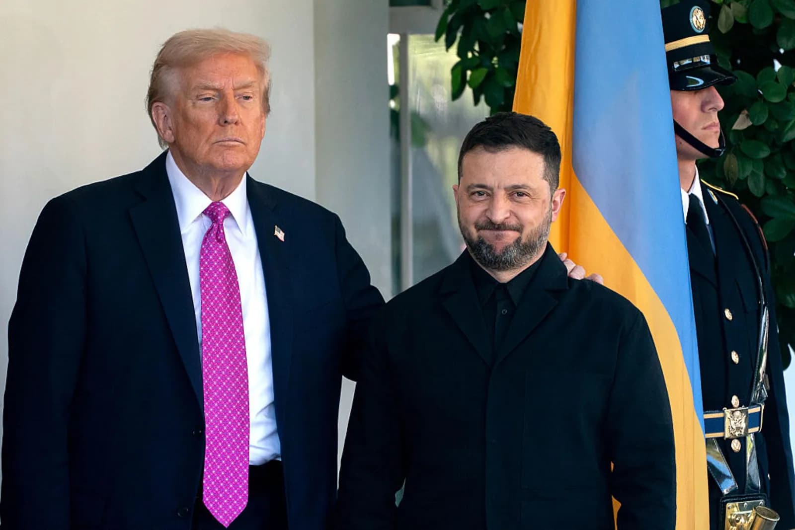 Zelensky kritikon marrëveshjen Trump–Putin për naftën ruse: Dhuratat për Putinin nuk çojnë në paqe