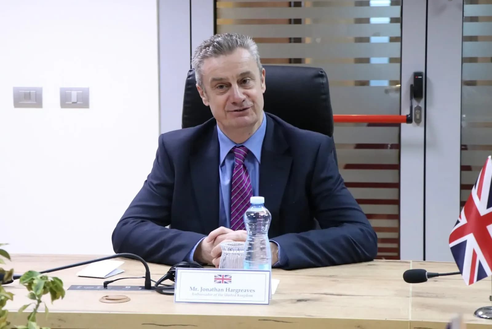 Hargreaves uron Shiroka-Pulën: Pres të punoj me presidenten dhe të gjitha institucionet e Kosovës