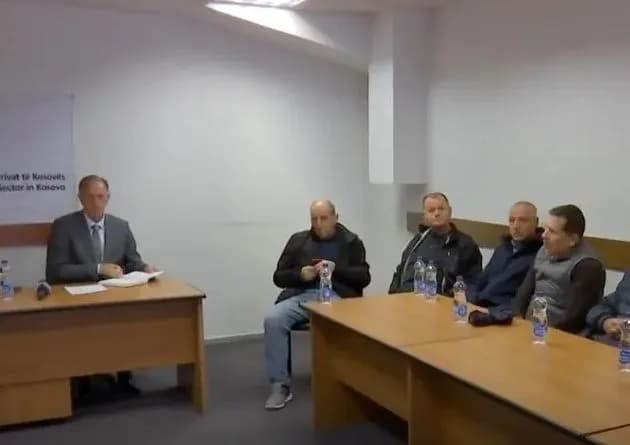 Teknikët e Prishtinës: Dalin pagat, por greva e protesta vazhdojnë