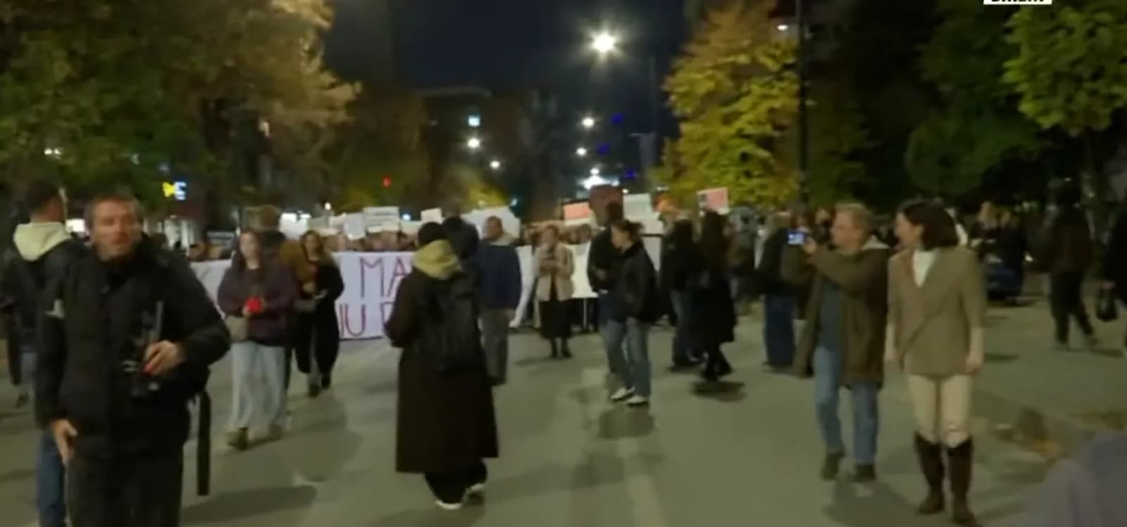Pas Ministrisë së Drejtësisë, protestuesit vazhdojnë drejt organeve të hetuesisë e drejtësisë