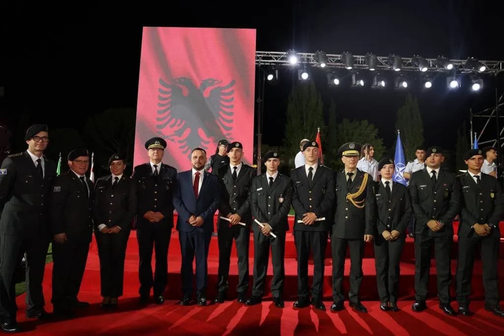 Trump tha se “e ndali shpërthimin e luftës mes Kosovës dhe Serbisë”- Grenell e shpërndan postimin