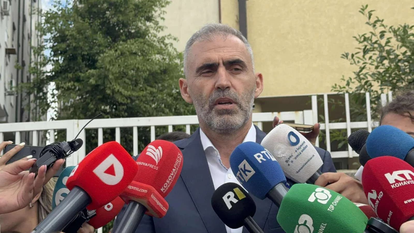 Vdes 23-vjeçarja që dyshohet se ra aksidentalisht nga banesa në Fushë Kosovë