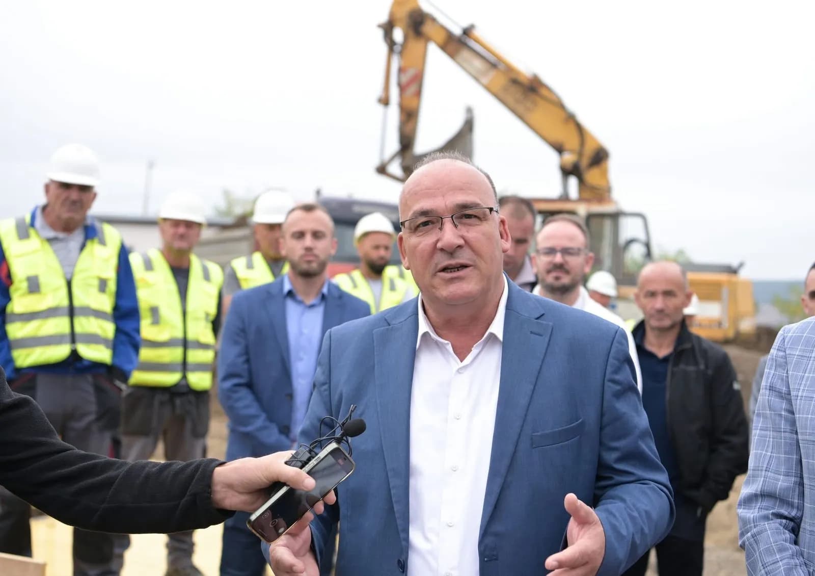 Kos në Shkup lavdëron Shqipërinë për kapitujt me BE-në, përmend edhe Kosovën