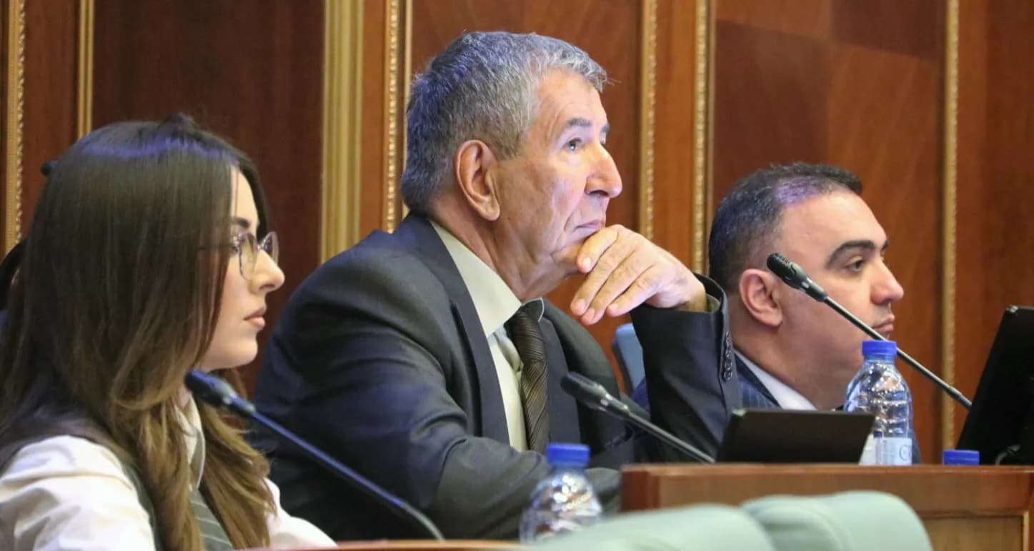 Shanset e fundit për konstituimin e Kuvendit brenda afatit kushtetues, ambasadorët e huaj nesër shfaqen në Parlament
