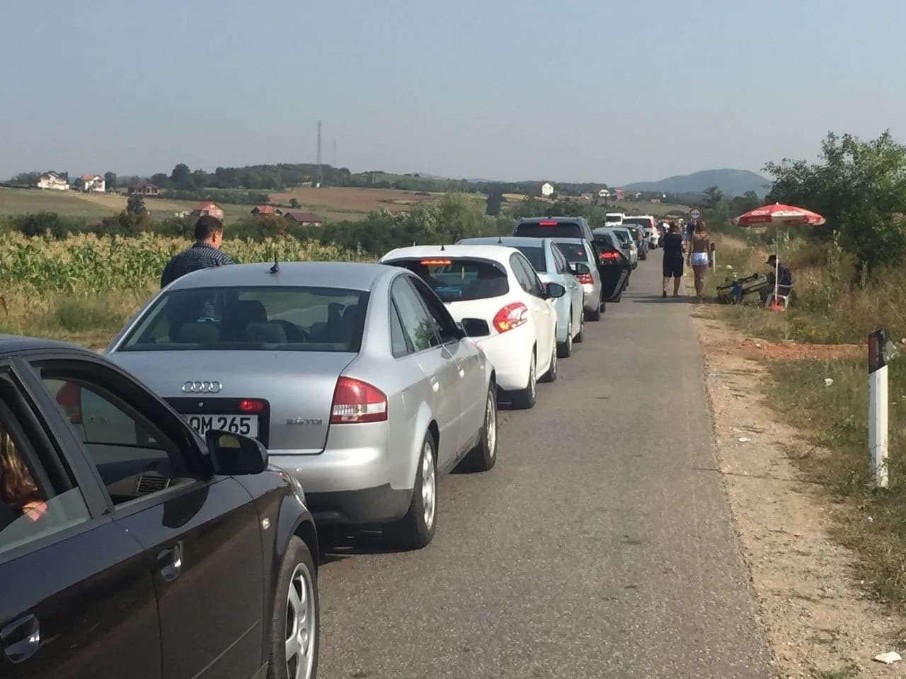 Pritje mbi 1 orë e kolona deri në 450 metra, gjendja aktuale nëpër pikëkalimet kufitare sot