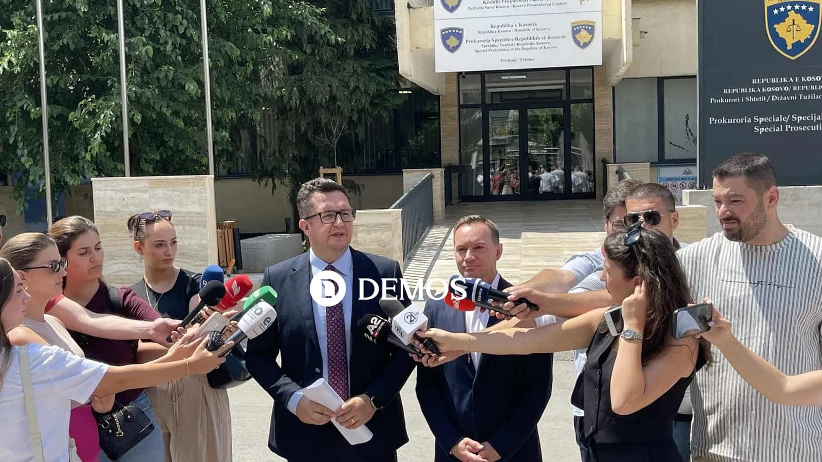 Shi e breshër, vërshohet rruga për në Brezovicë, ndërpritet qarkullimi