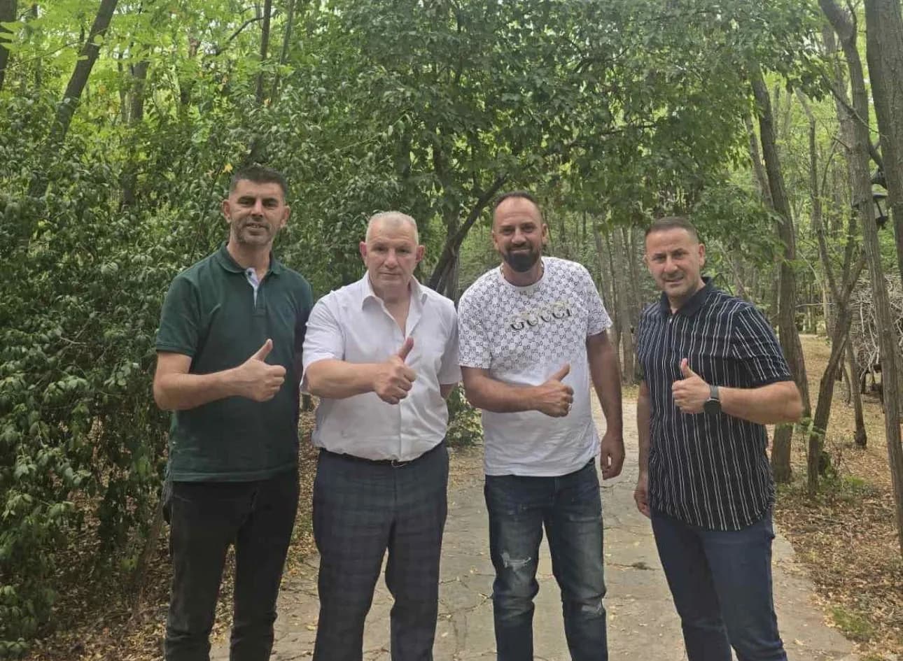 S’ndalen aderimet në PDK në Lipjan, Shukri Bujës i bashkohet edhe familja Pacolli