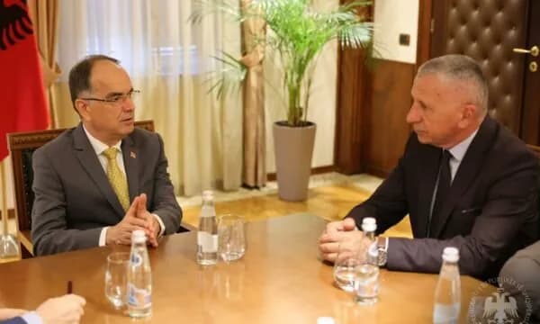Begaj takohet me Kamberin: Kurrë s’do të heq dorë nga përpjekjet për unifikimin e faktorit politik shqiptar
