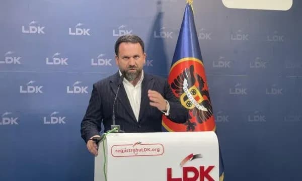 Berat Rukiqi: Nëse kish pas çmim Nobel për amatorizëm në Ekonomi, Hekuran Murati e kish fitu pa konkurrencë